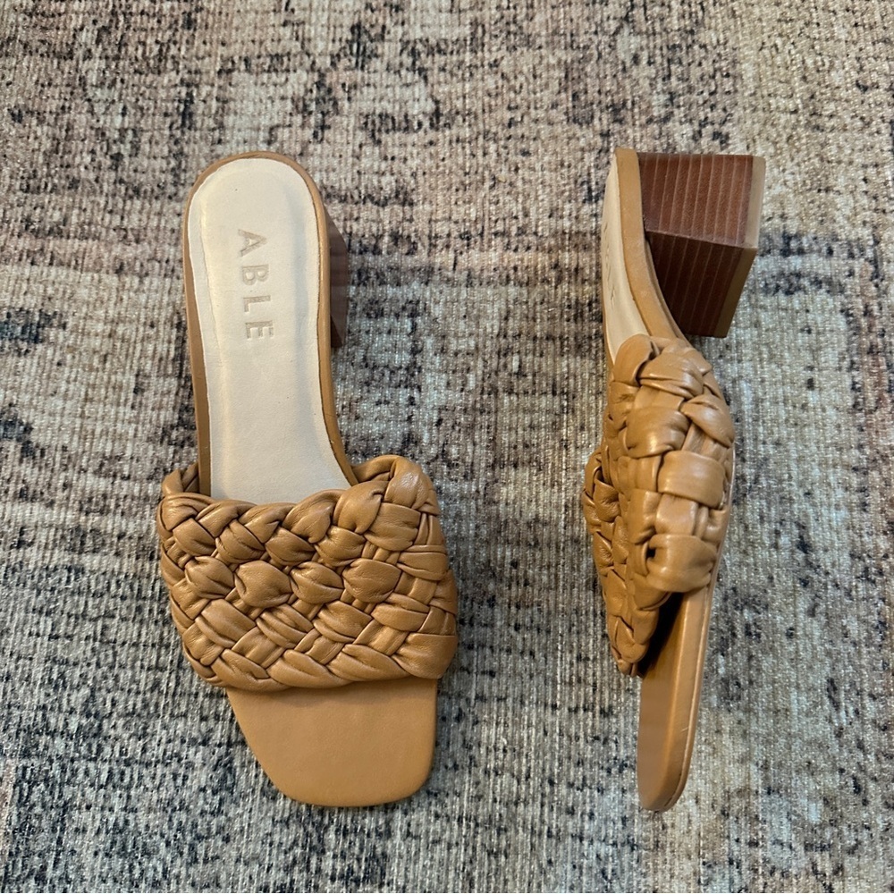 Able Brown Braided Slip On Sandals sz 7 - Picture 2 of 3